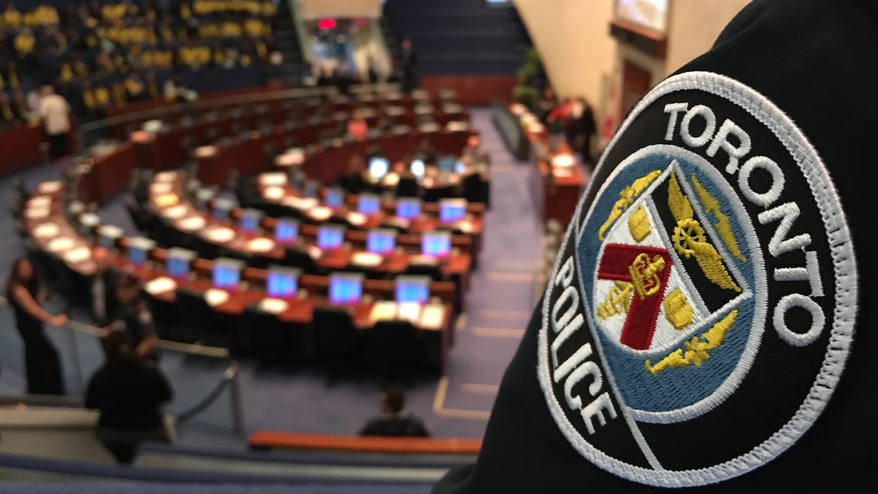 Allégations d’antisémitisme : la Commission de police de Toronto demande une enquête