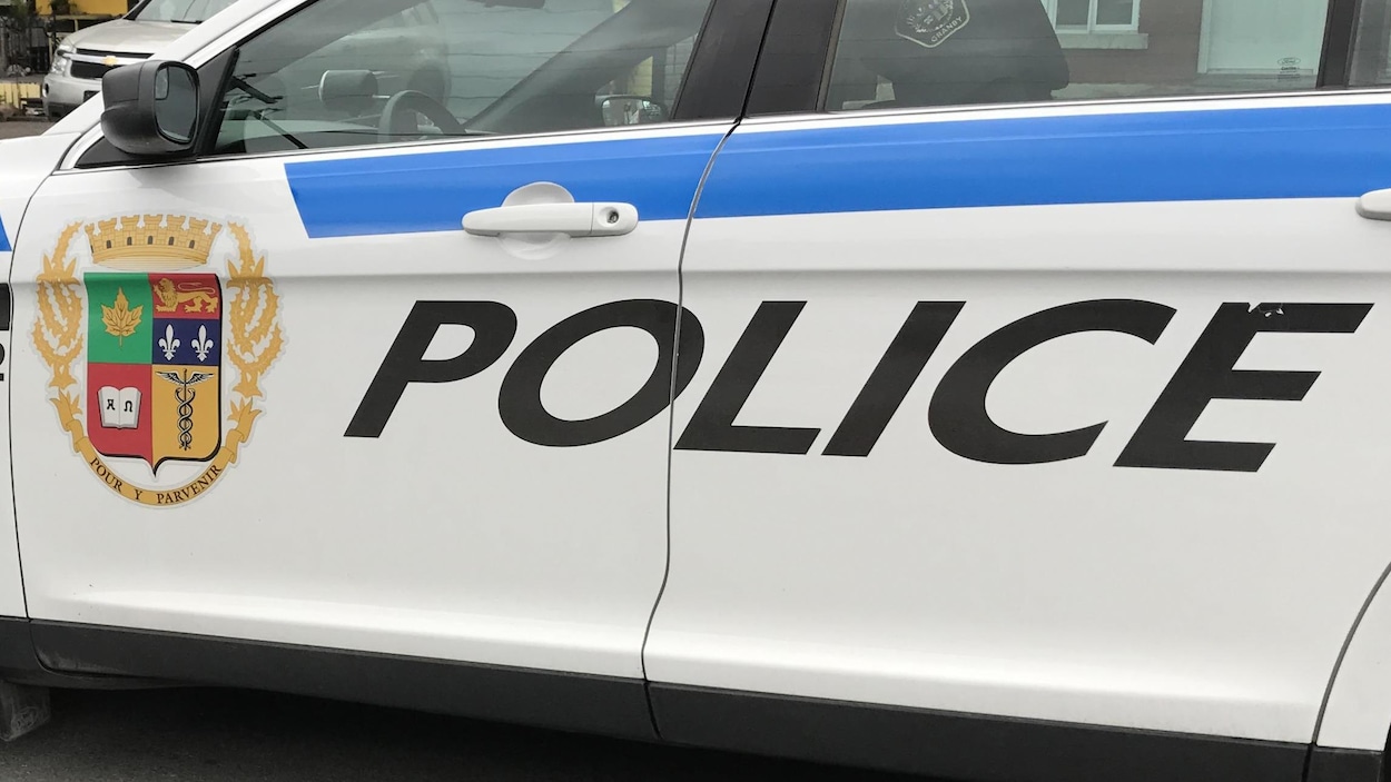 Une voiture du service de police de Granby.