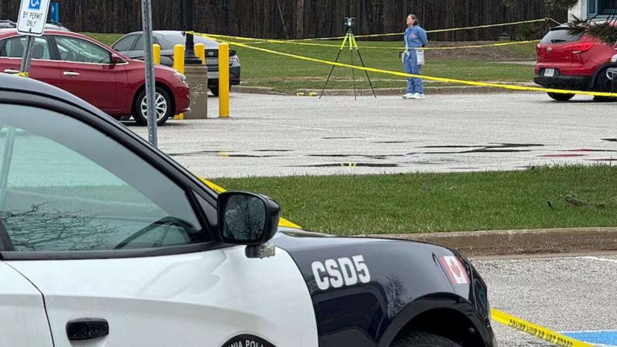 Fusillade sur un campus collégial : un suspect arrêté, le deuxième toujours recherché