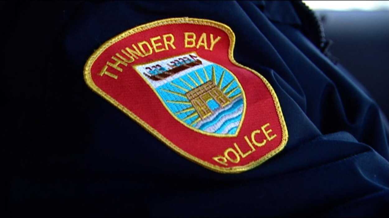 Un écusson de la Police de Thunder Bay
