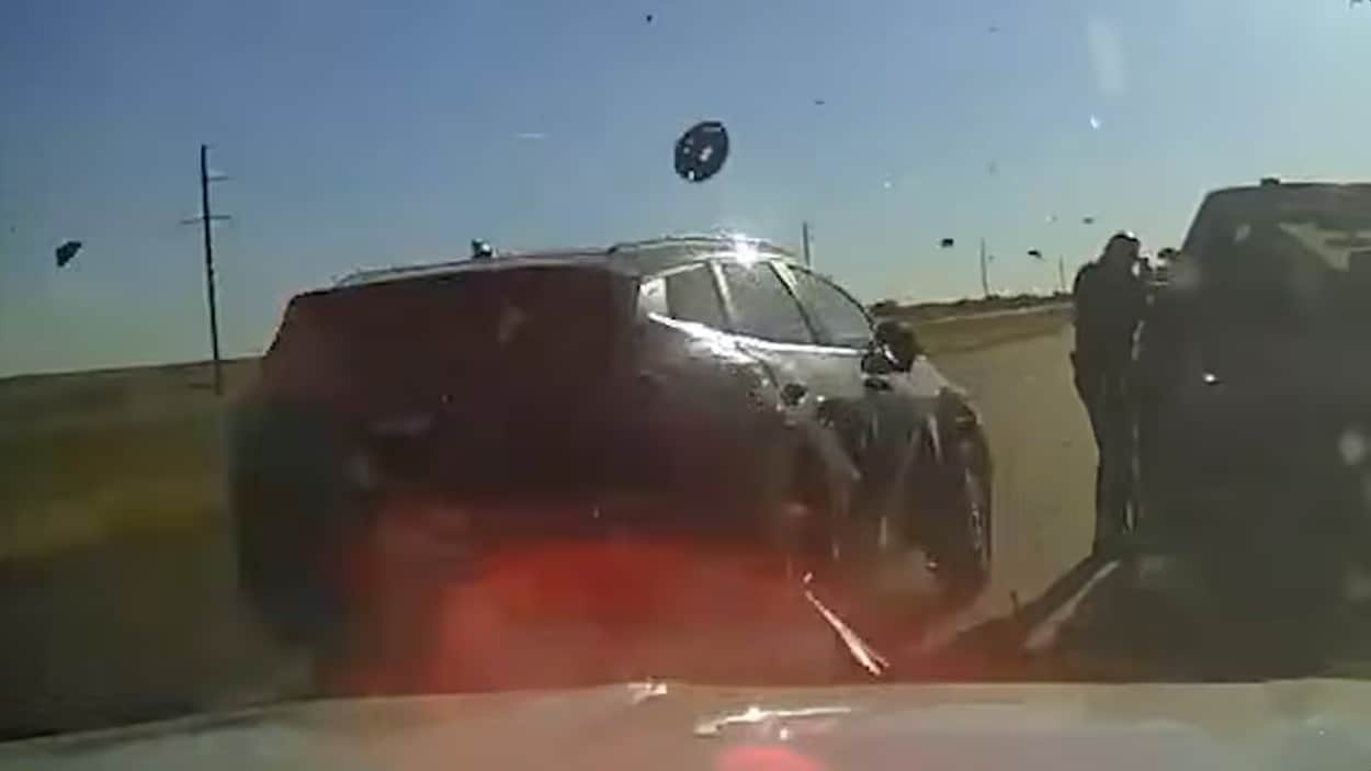 Un policier frôle la mort lors d’un contrôle routier