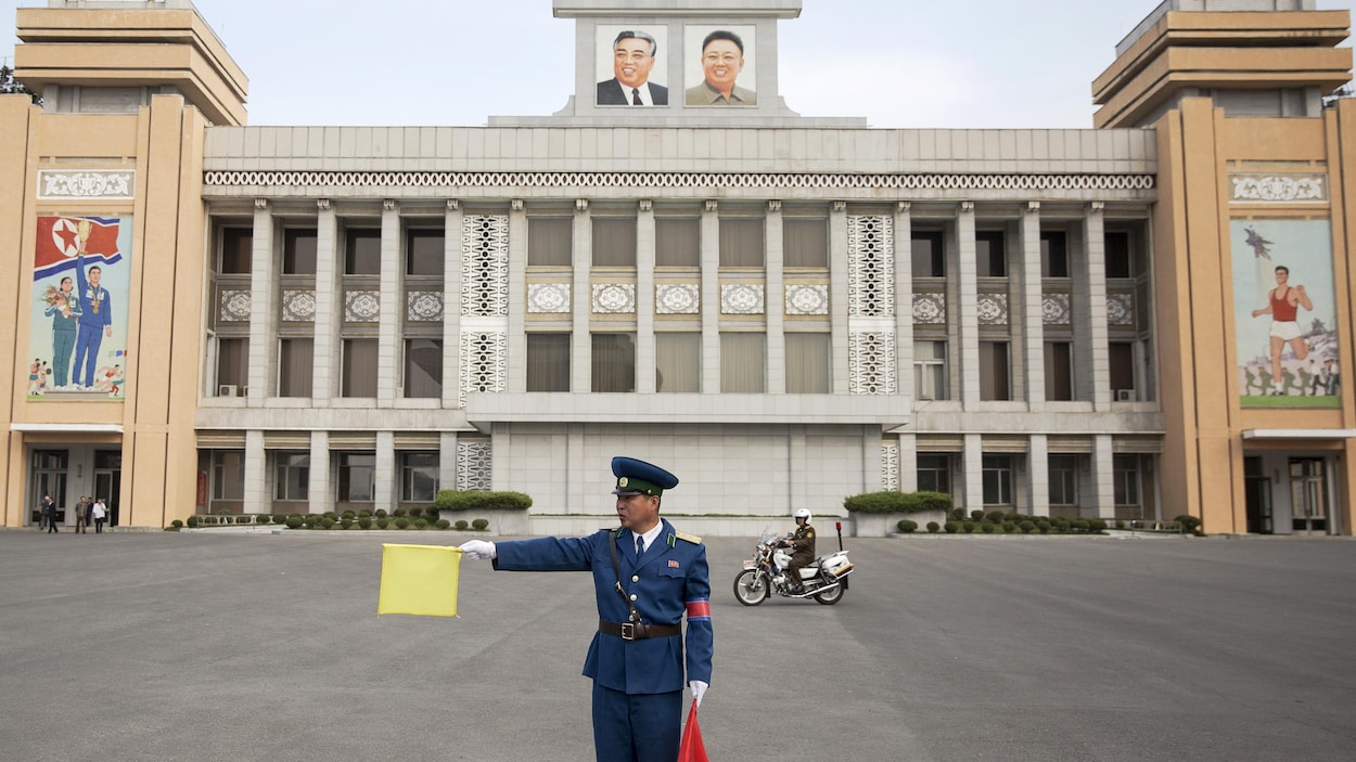 Un policier à Pyongyang Un policier à Pyongyang