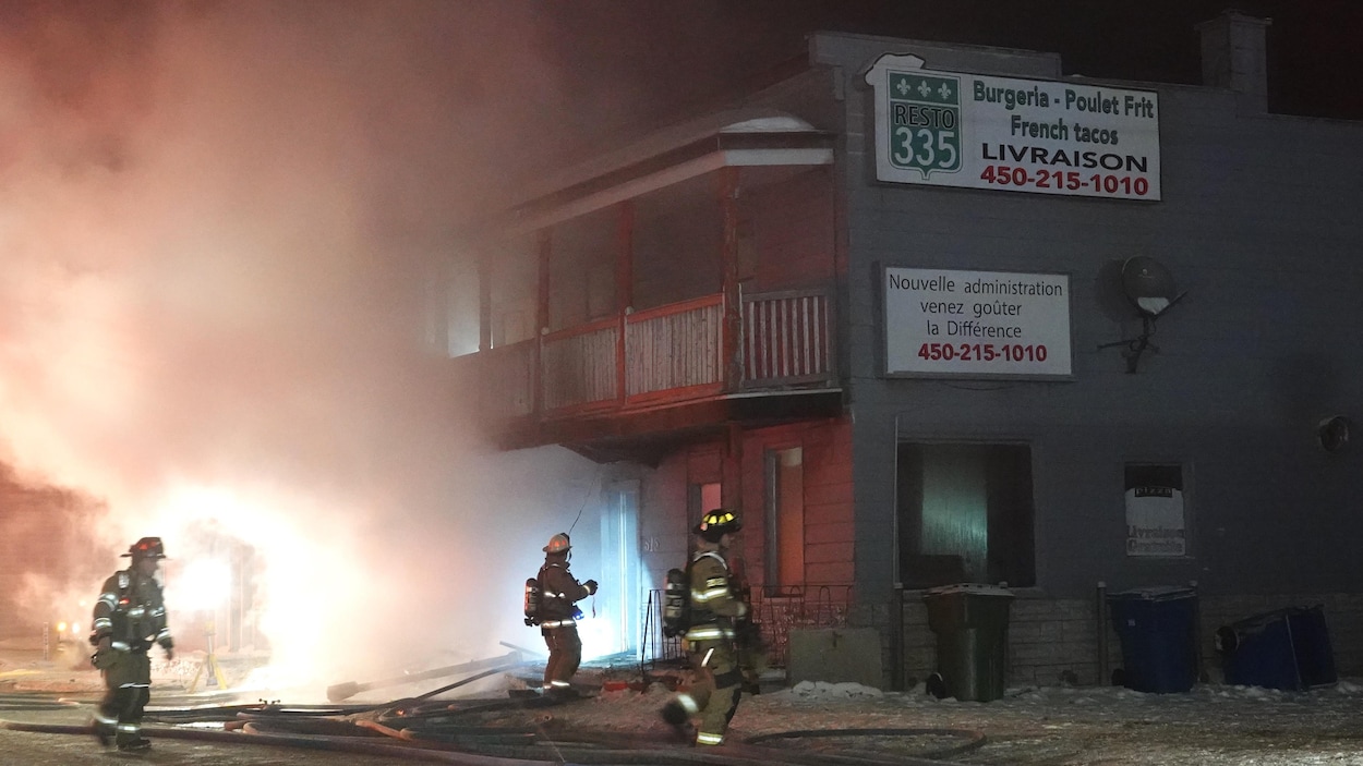 La SQ enquête sur deux incendies dans une pizzéria de Saint-Lin-Laurentides