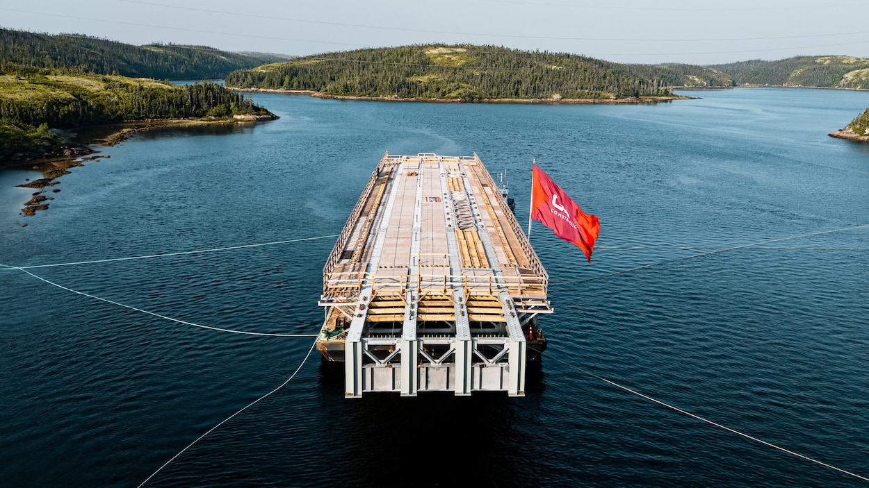 Prolongement de la 138 : un pont a voyagé sur le fleuve Saint-Laurent