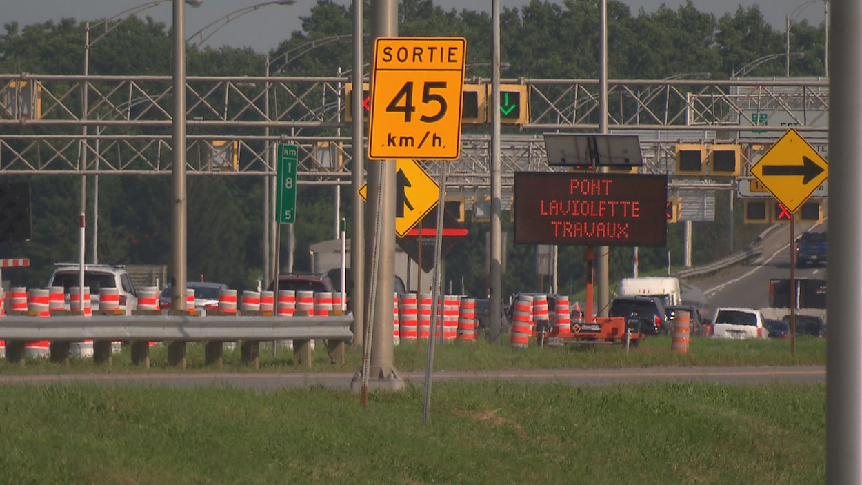 Retards Dans Les Travaux Du Pont Laviolette Radio Canada Info