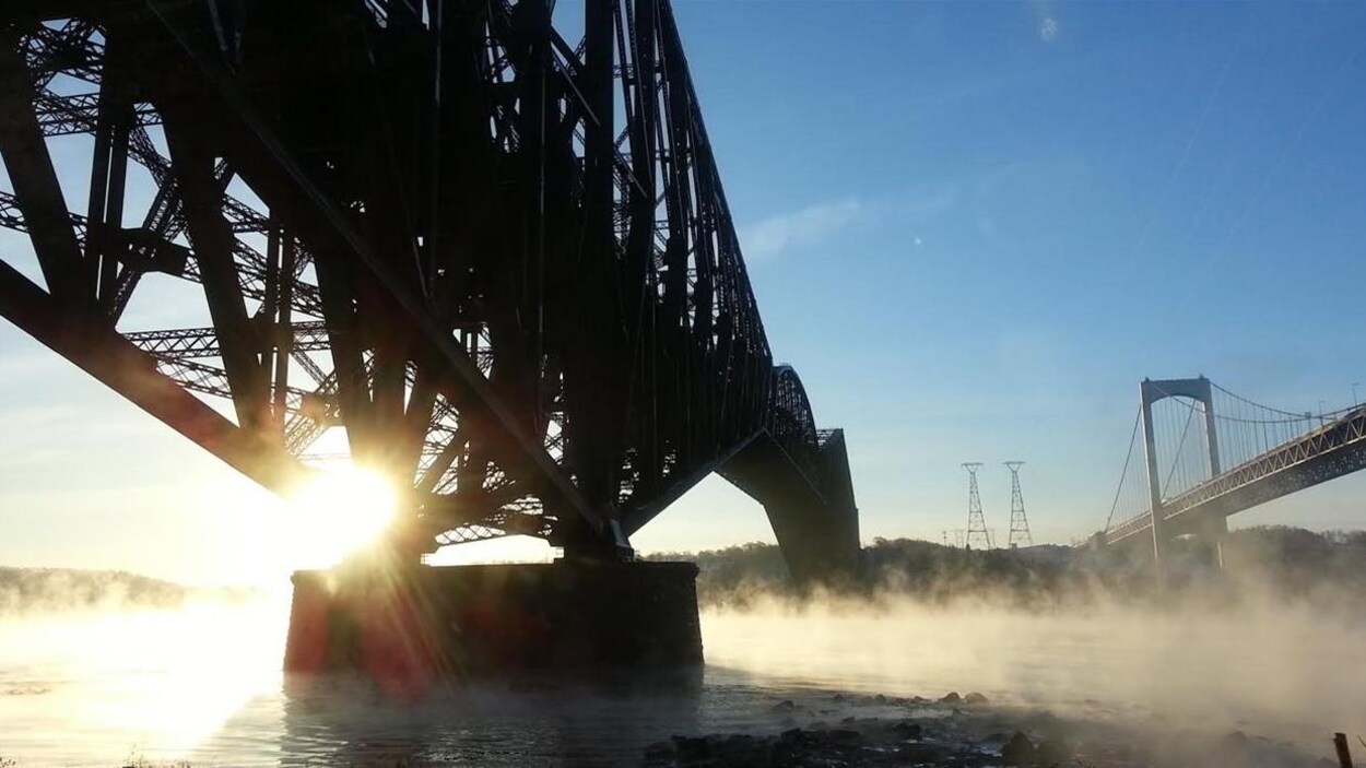 Le pont de Québec et le pont Pierre-Laporte
Le pont de Québec et le pont Pierre-Laporte