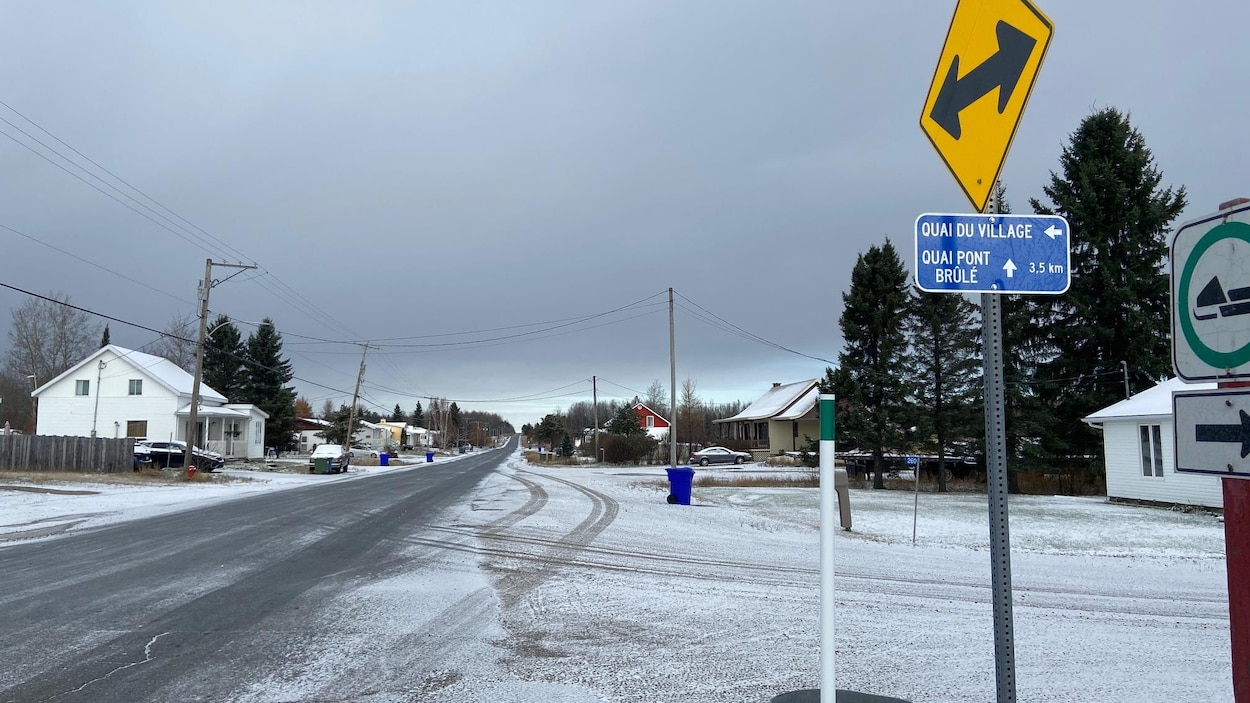 Saint-Dominique-du-Rosaire : le maire démissionne et devient employé municipal