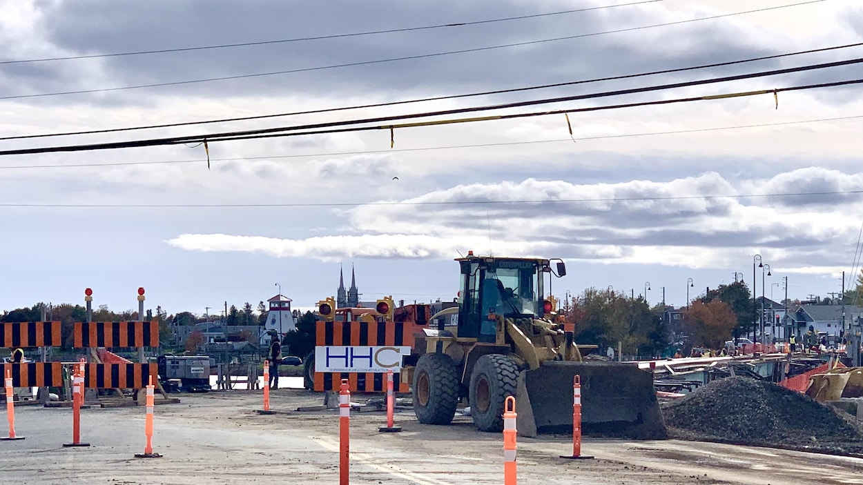 Des modifications à la conception du pont Snowball ont entraîné des retards