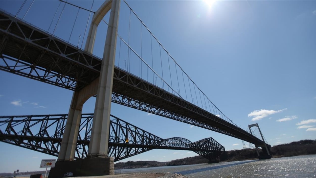 3e lien : QS suggère à Christine Fréchette de prioriser le tablier du pont de Québec