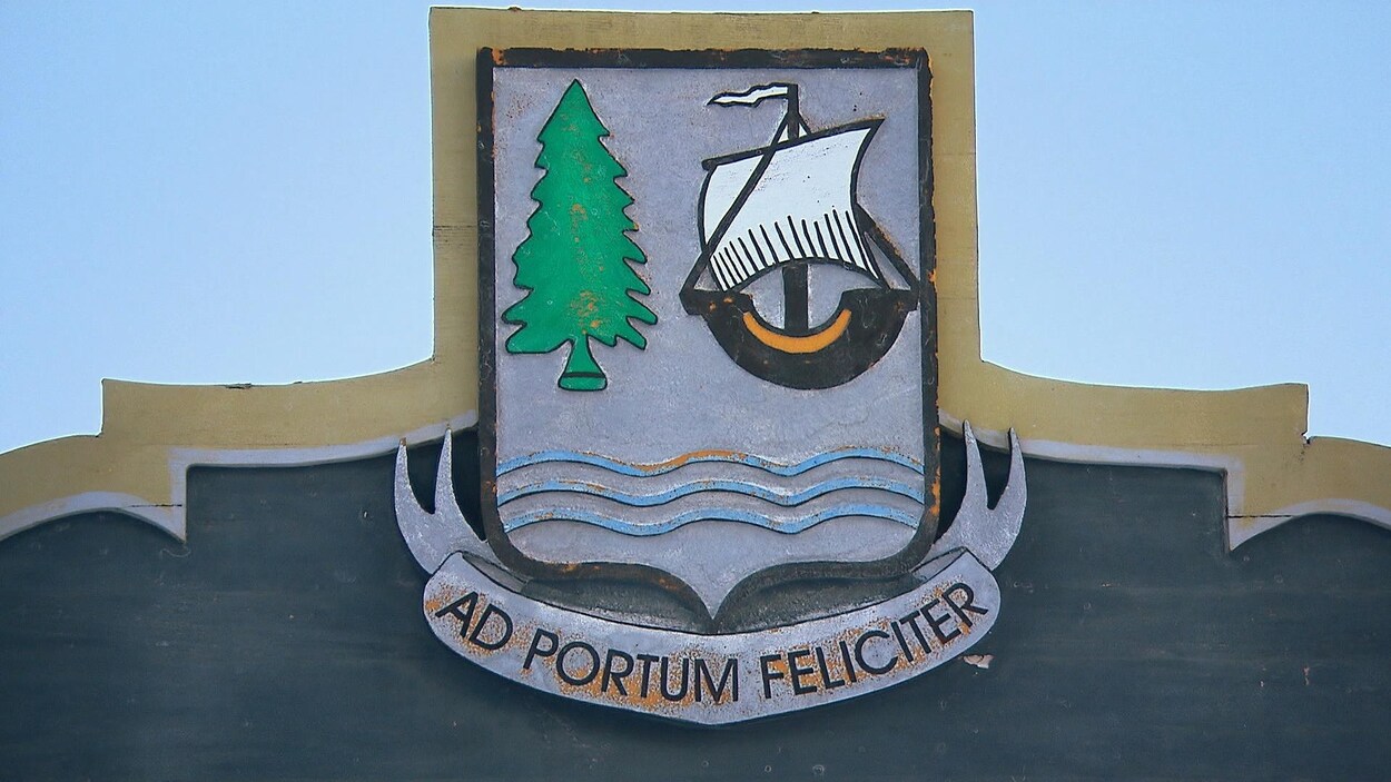 Le blason de la ville de Port-Cartier