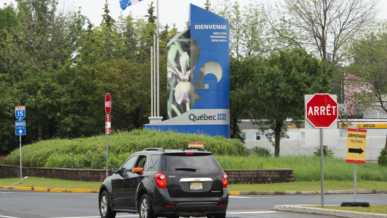 Le poste frontalier de Lacolle est rouvert RadioCanada