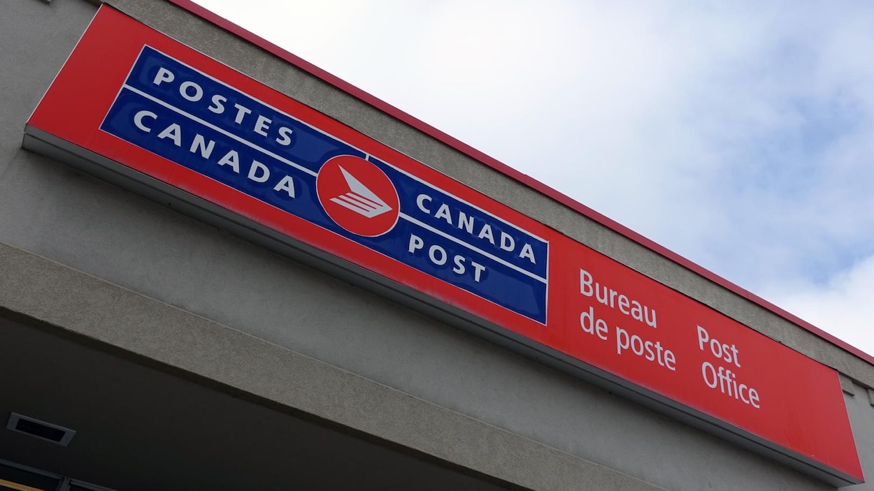 La Greve De Postes Canada Touche Riviere Du Loup Radio Canada Ca