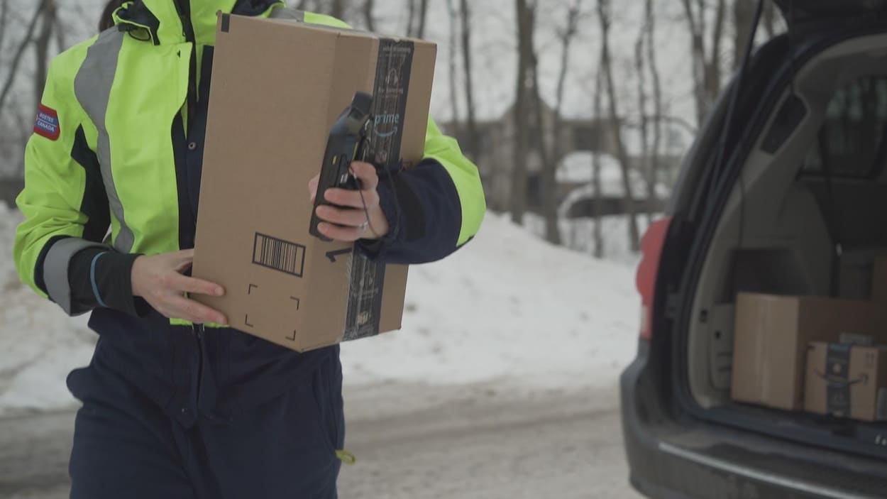 Livraison de colis : quelle réponse de La Poste face aux paquets