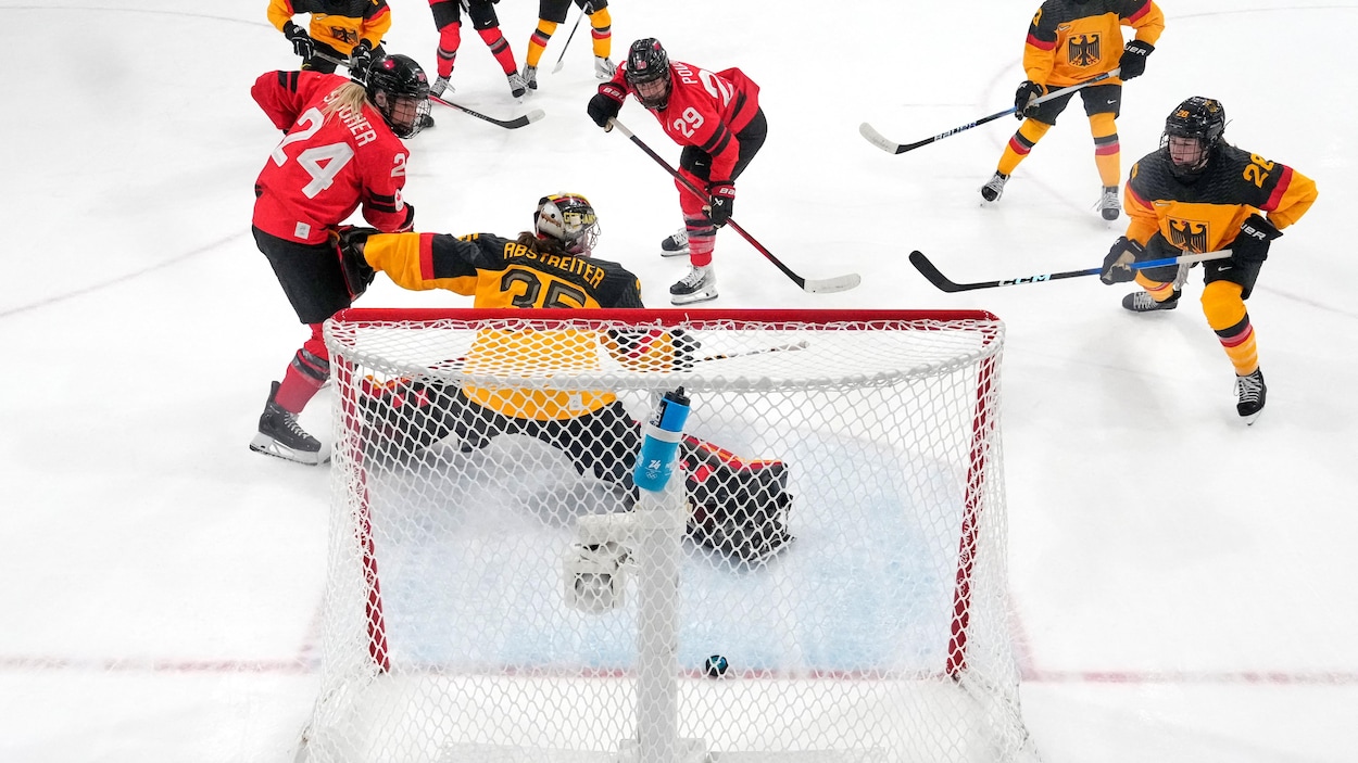 Marie-Philip Poulin soulagée d’être de retour avec l’équipe canadienne