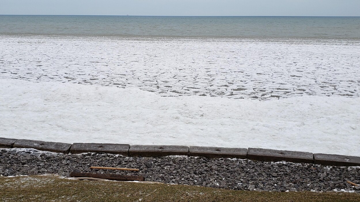 Un lac gelé.