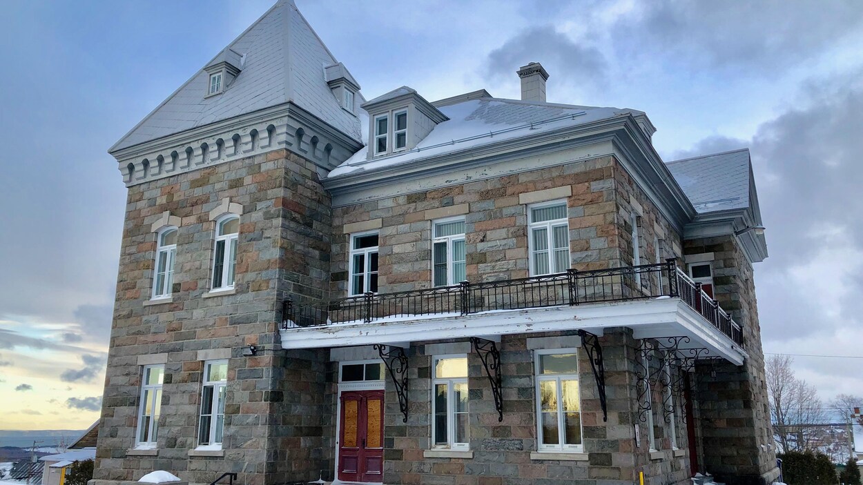 louperivois L'Autnid achète le presbytère de l'église Saint