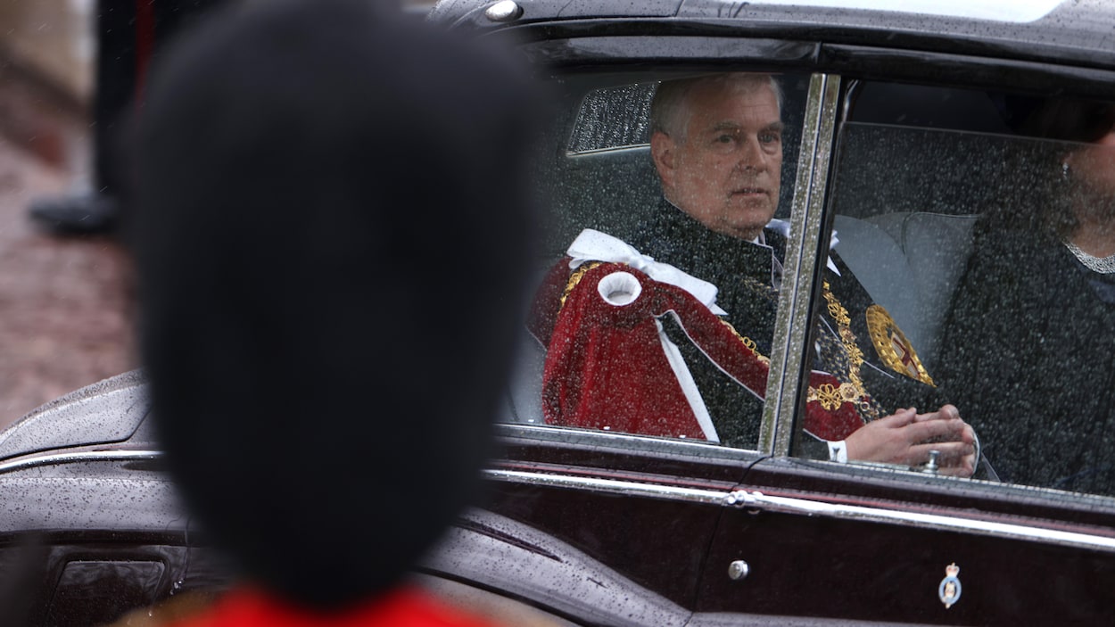 Andrew, de pilote militaire à paria de la famille royale britannique