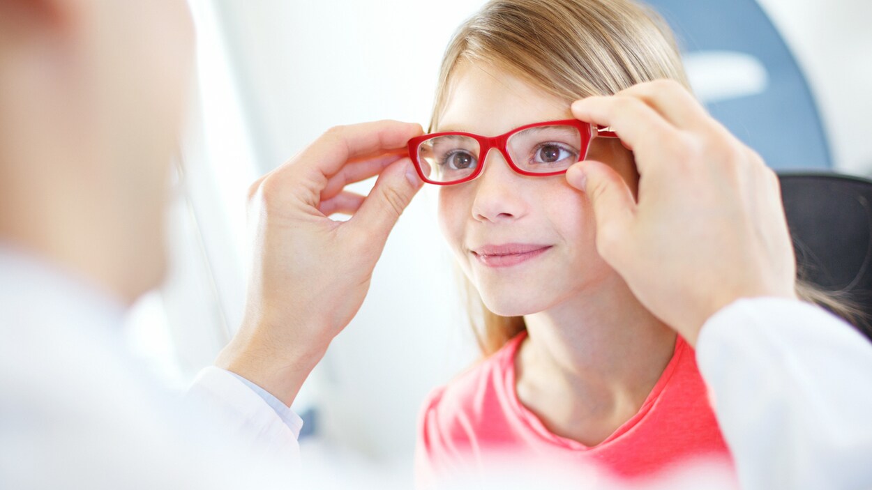 Selon l’Ordre des optométristes du Québec, un enfant sur cinq à l’école primaire « n’a pas les capacités visuelles optimales pour assurer son apprentissage et sa réussite scolaire ». Selon l’Ordre des optométristes du Québec, un enfant sur cinq à l’école primaire « n’a pas les capacités visuelles optimales pour assurer son apprentissage et sa réussite scolaire ».