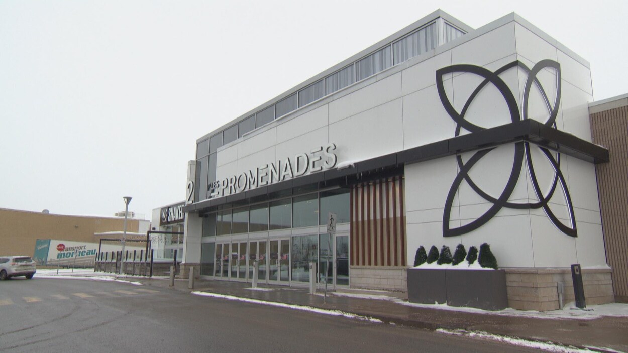 La porte 2 des Promenades Gatineau.