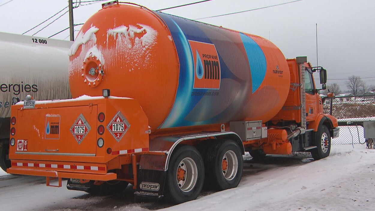 Un camion-citerne de propane.