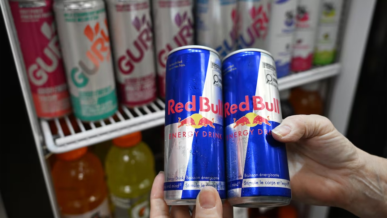 Des écoles secondaires serrent la vis sur les boissons énergisantes
