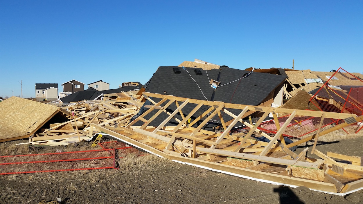 décombre d'une maison en contruction