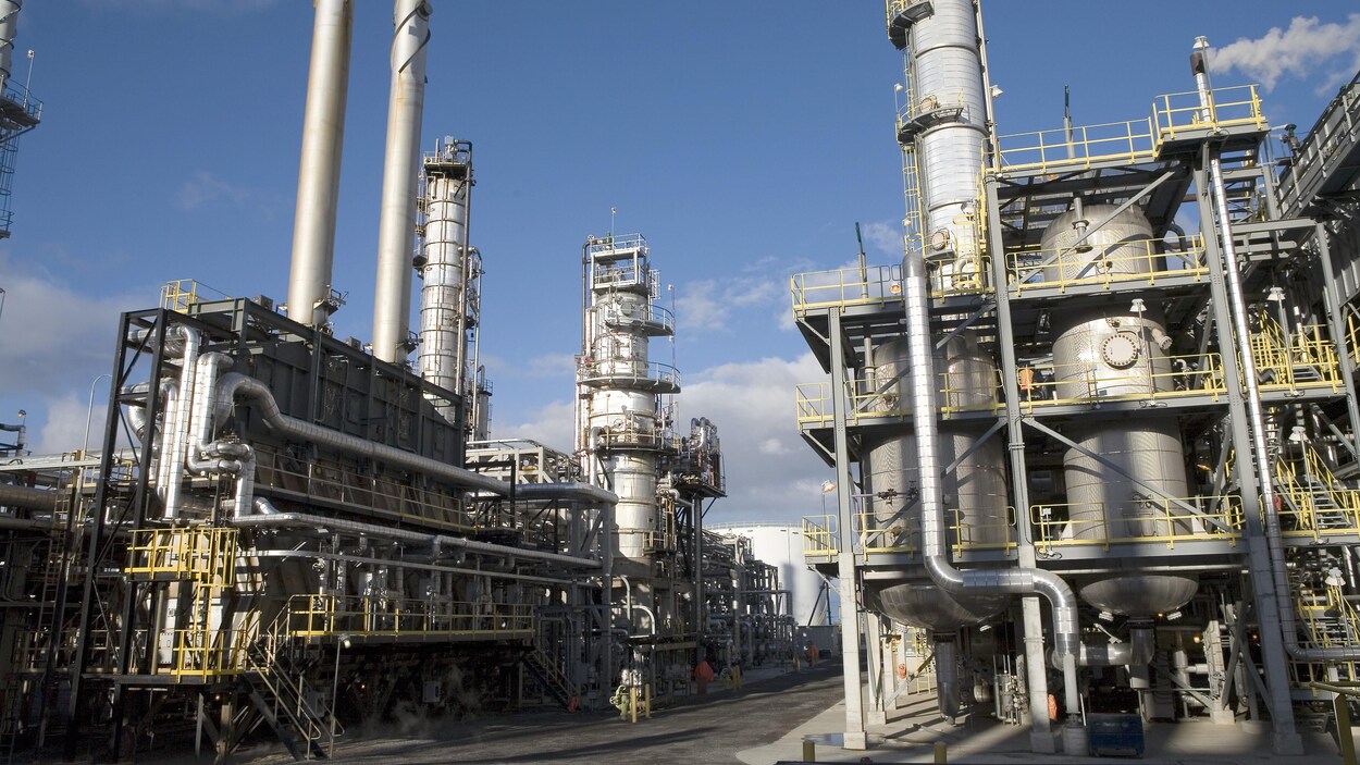 La raffinerie de Suncor à Montréal-Est