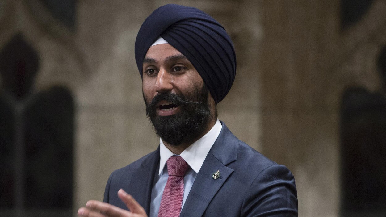 Le député Raj Grewal photographié à la Chambre des communes.