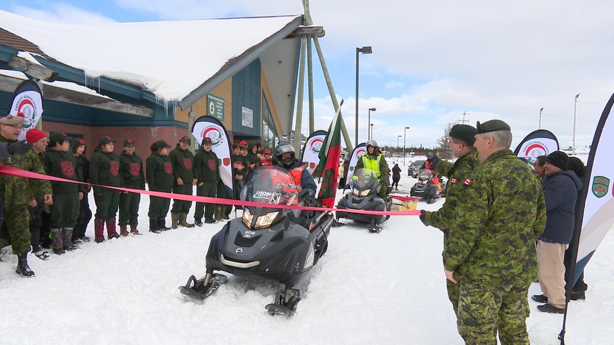 Le 2e Groupe de patrouille des Rangers canadiens termine son périple à Mingan. Le 2e Groupe de patrouille des Rangers canadiens termine son périple à Mingan.