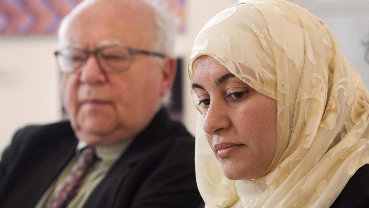 Rania El-Alloul, au premier plan, et Julius Grey, derrrière.