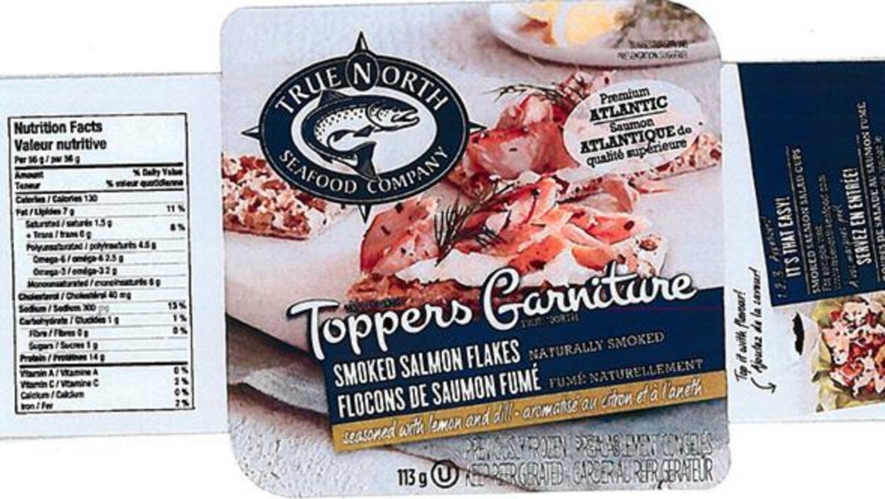 Les flocons de saumon fumé Toppers assaisonnés de citron et d'aneth de la marque True North Seafood. Les flocons de saumon fumé Toppers assaisonnés de citron et d'aneth de la marque True North Seafood.