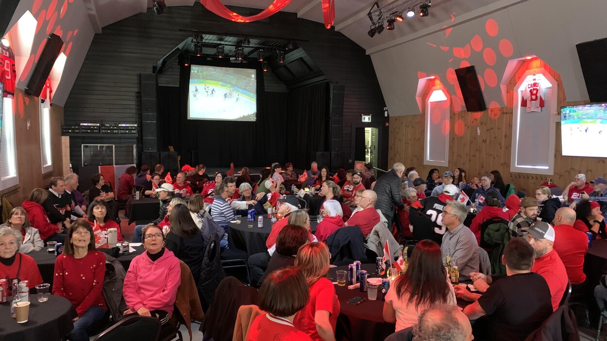 « Marie-Philip, on est tellement fiers » : Beauceville célèbre sa plus grande hockeyeuse