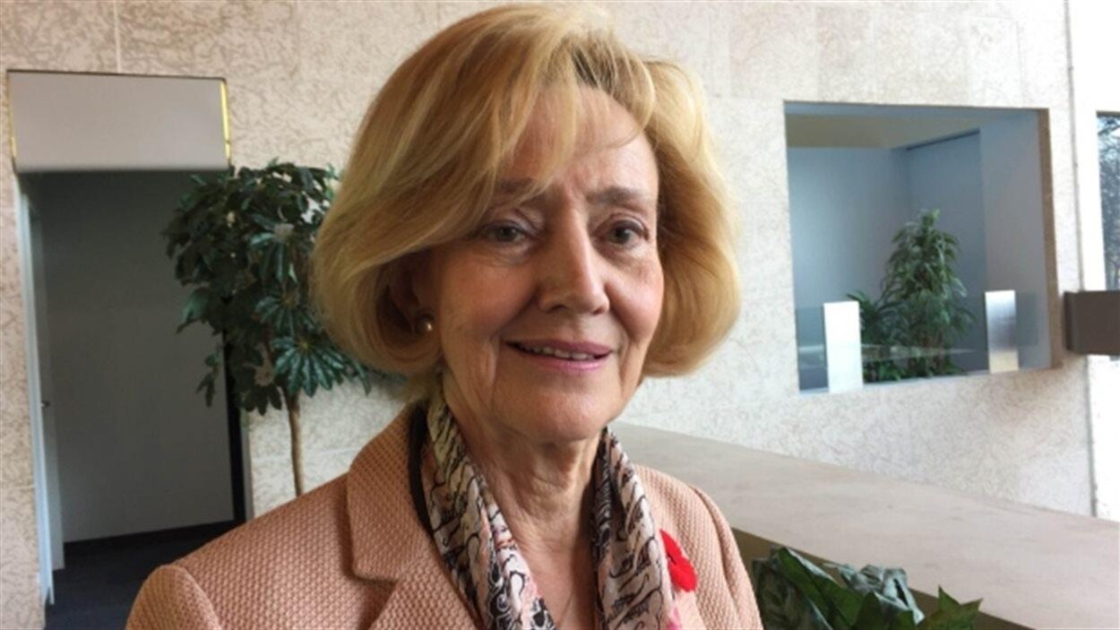 Gros plan sur Raynell Andreychuk.