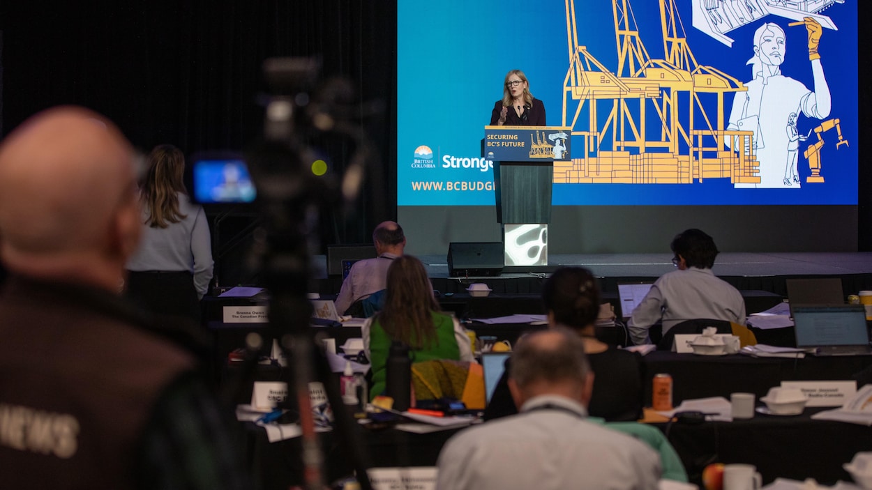 Le budget de la Colombie-Britannique suscite de nombreuses critiques