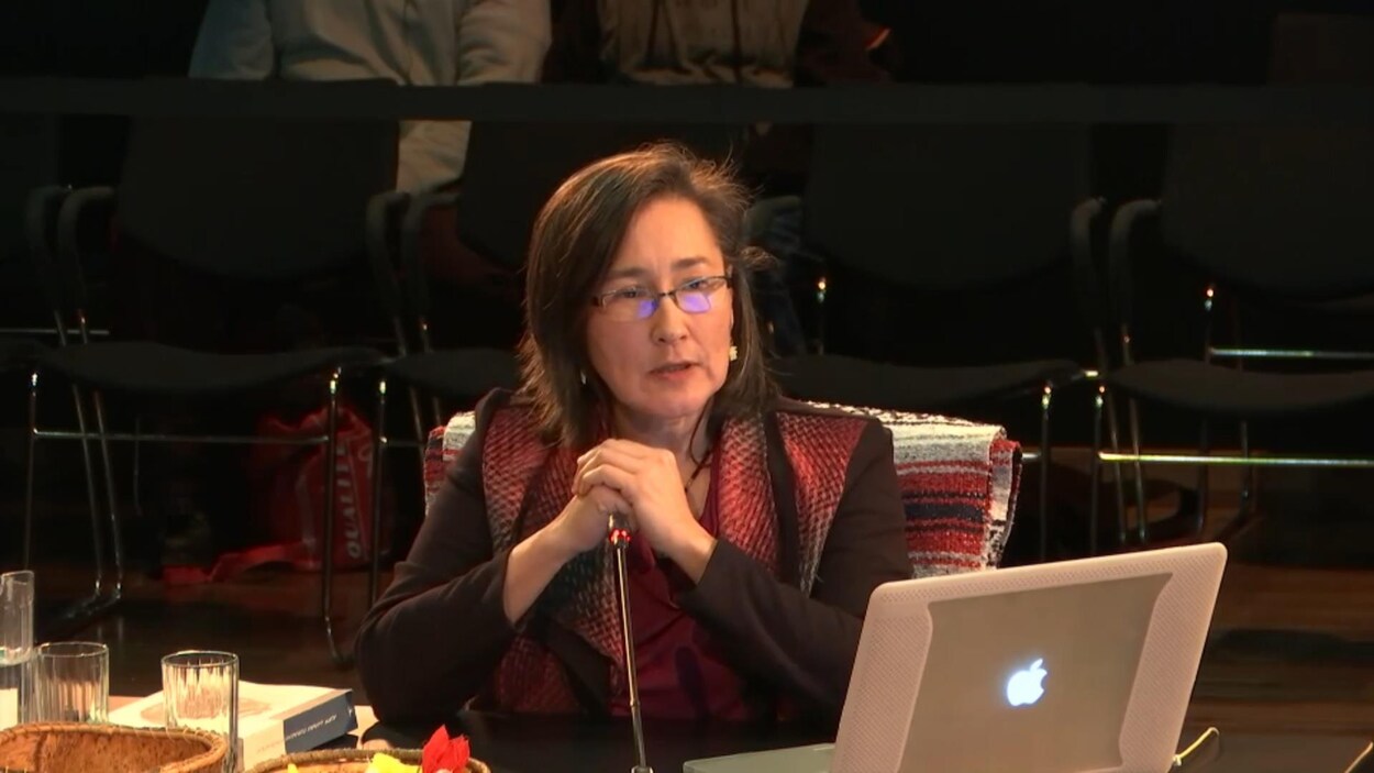 Lisa Qiluqqi Koperqualuk a témoigné vendredi à la commission Viens.