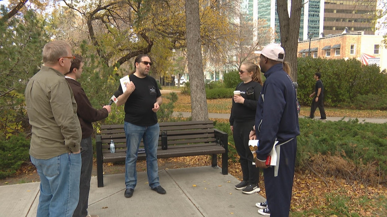 La poésie francophone s’invite au grand air dans les rues et les parcs de Regina