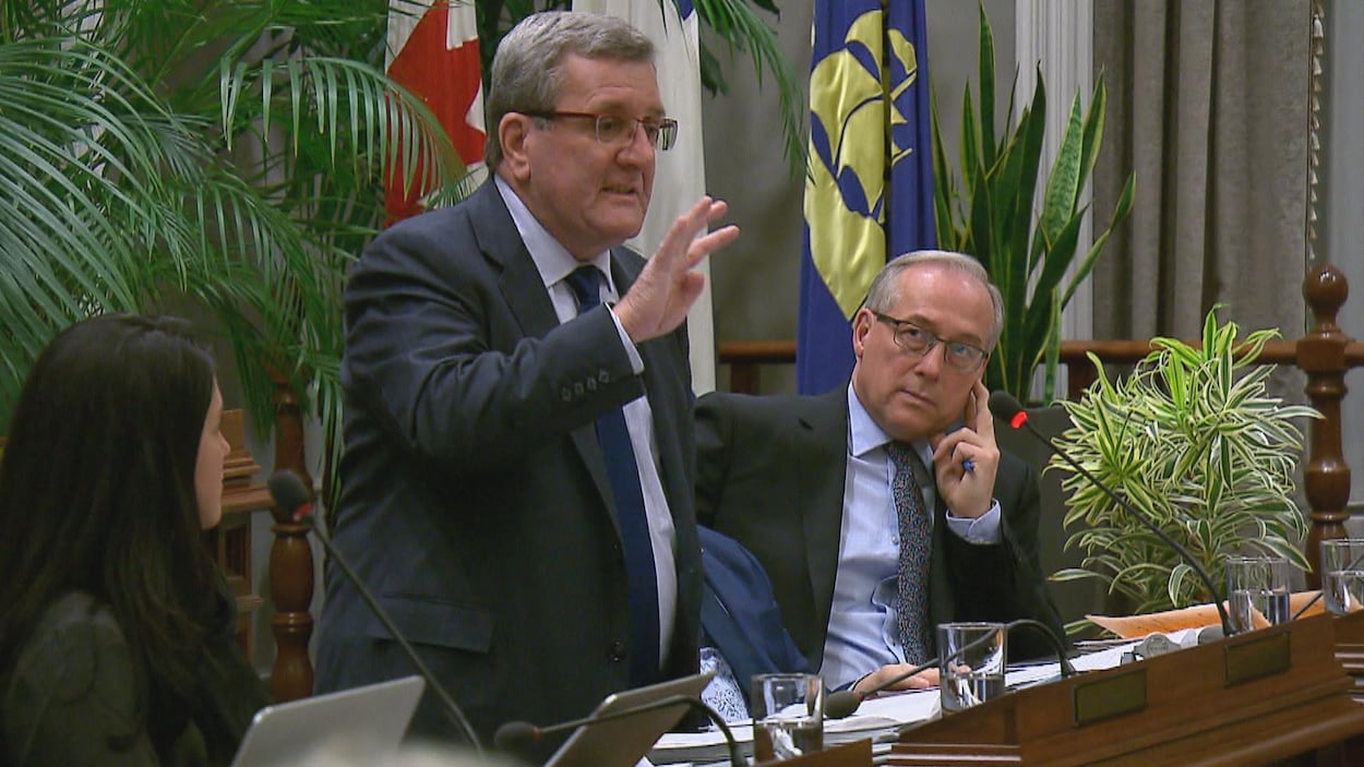 Régis Labeaume au conseil municipal Régis Labeaume au conseil municipal