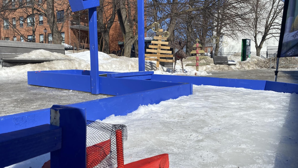Quand le hockey rencontre le mini-golf pour la relâche