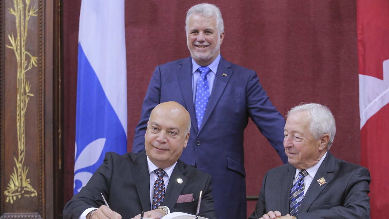 Robert Poeti effectue un retour au cabinet à titre de ministre délégué à l’Intégrité des marchés publics et aux Ressources informationnelles. Robert Poeti effectue un retour au cabinet à titre de ministre délégué à l’Intégrité des marchés publics et aux Ressources informationnelles.