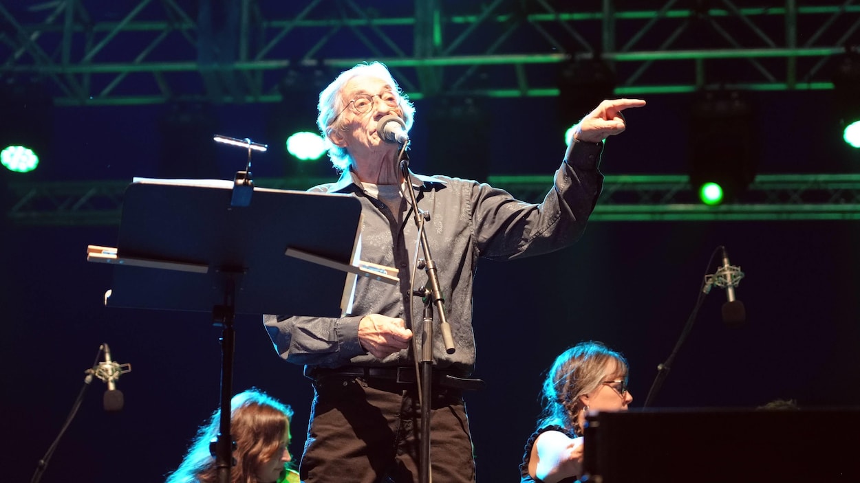 Une vague d’émotions pour Richard Desjardins Symphonique à Osisko en lumière