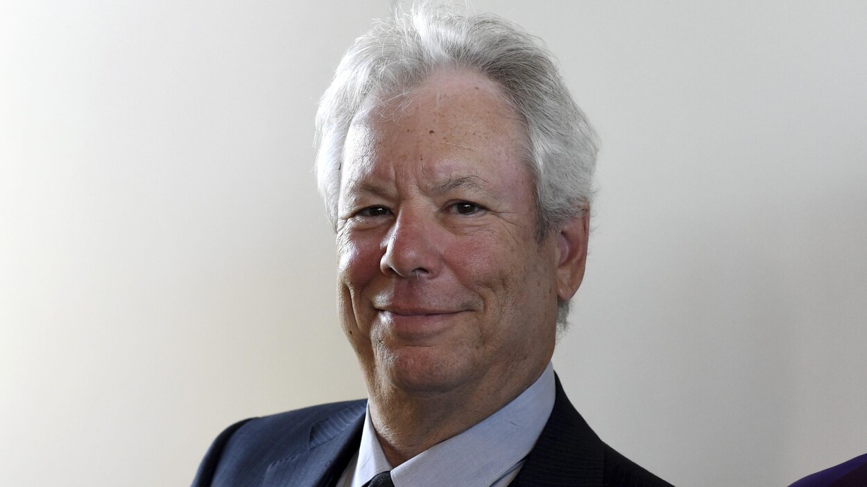 L'économiste américain Richard Thaler, photographié lors de la remise du prix économique mondial en 2014, à Kiel, en Allemagne. L'économiste américain Richard Thaler, photographié lors de la remise du prix économique mondial en 2014, à Kiel, en Allemagne.