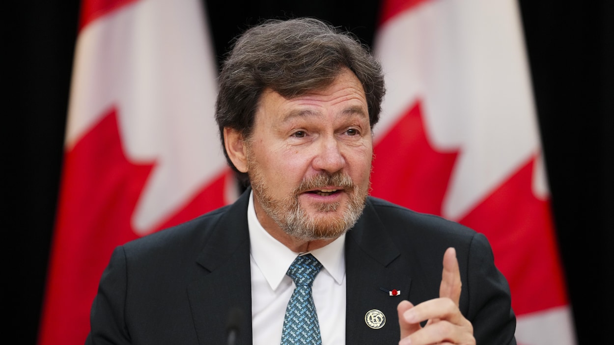 Loi 21 : le juge en chef ignore si le jugement sera rendu d’ici l’élection provinciale