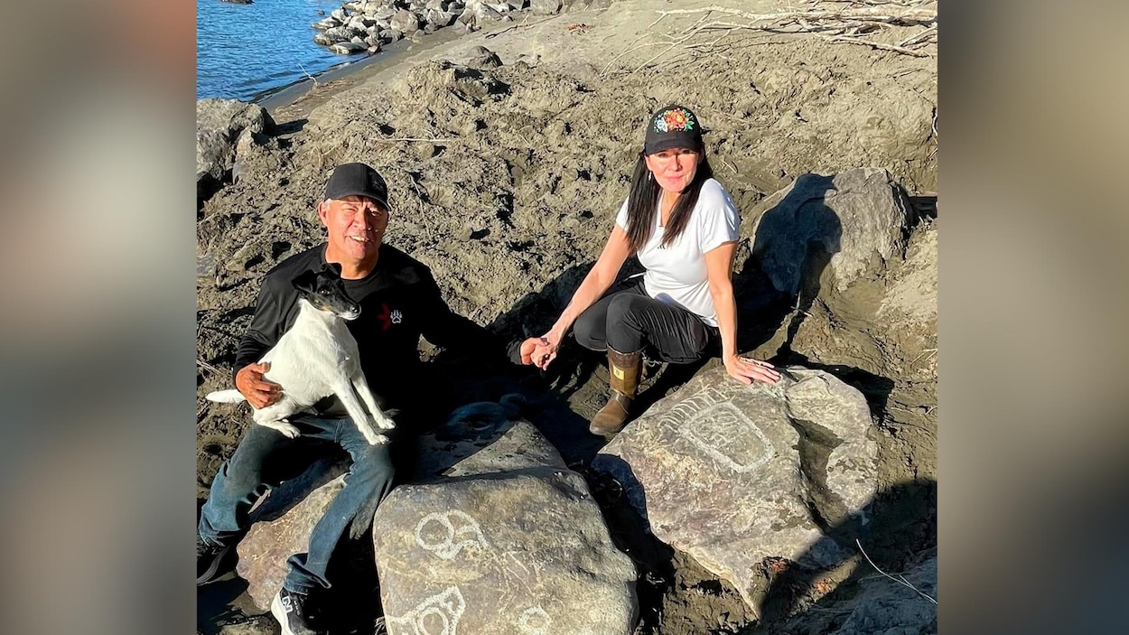 Un couple de Whitehorse découvre des gravures autochtones historiques en C.-B.