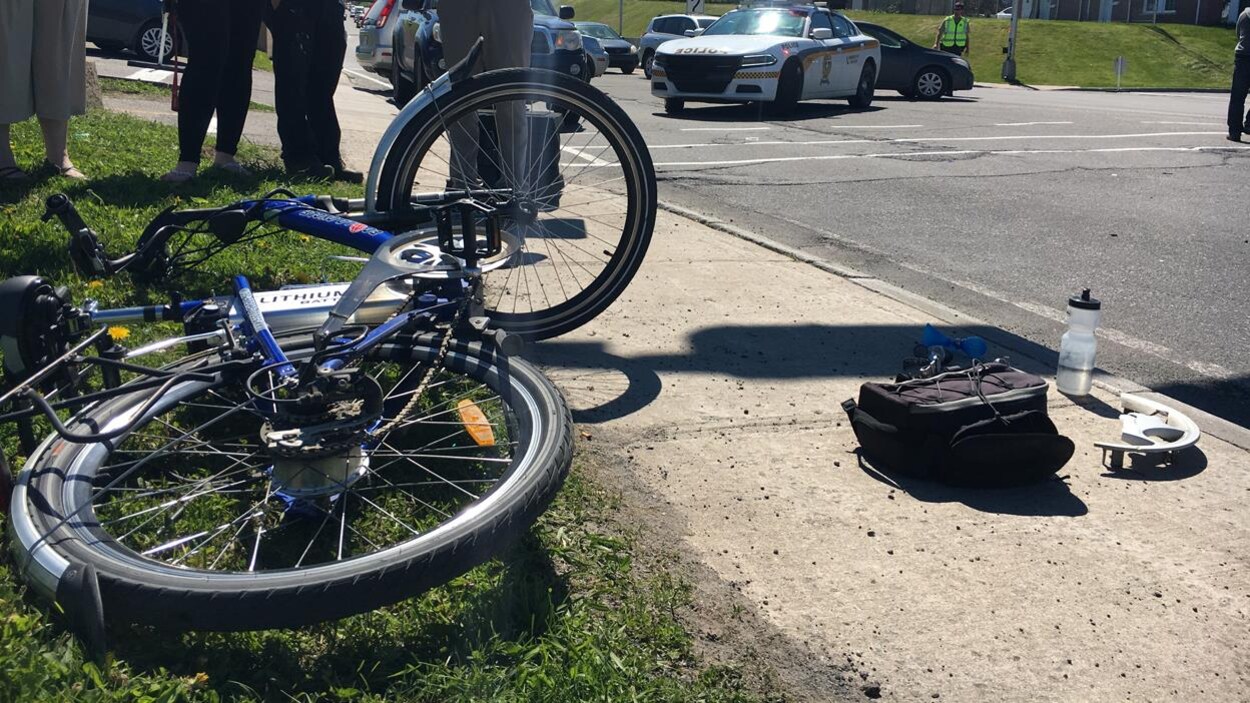 RÃ©sultat de recherche d'images pour "vÃ©lo accident"
