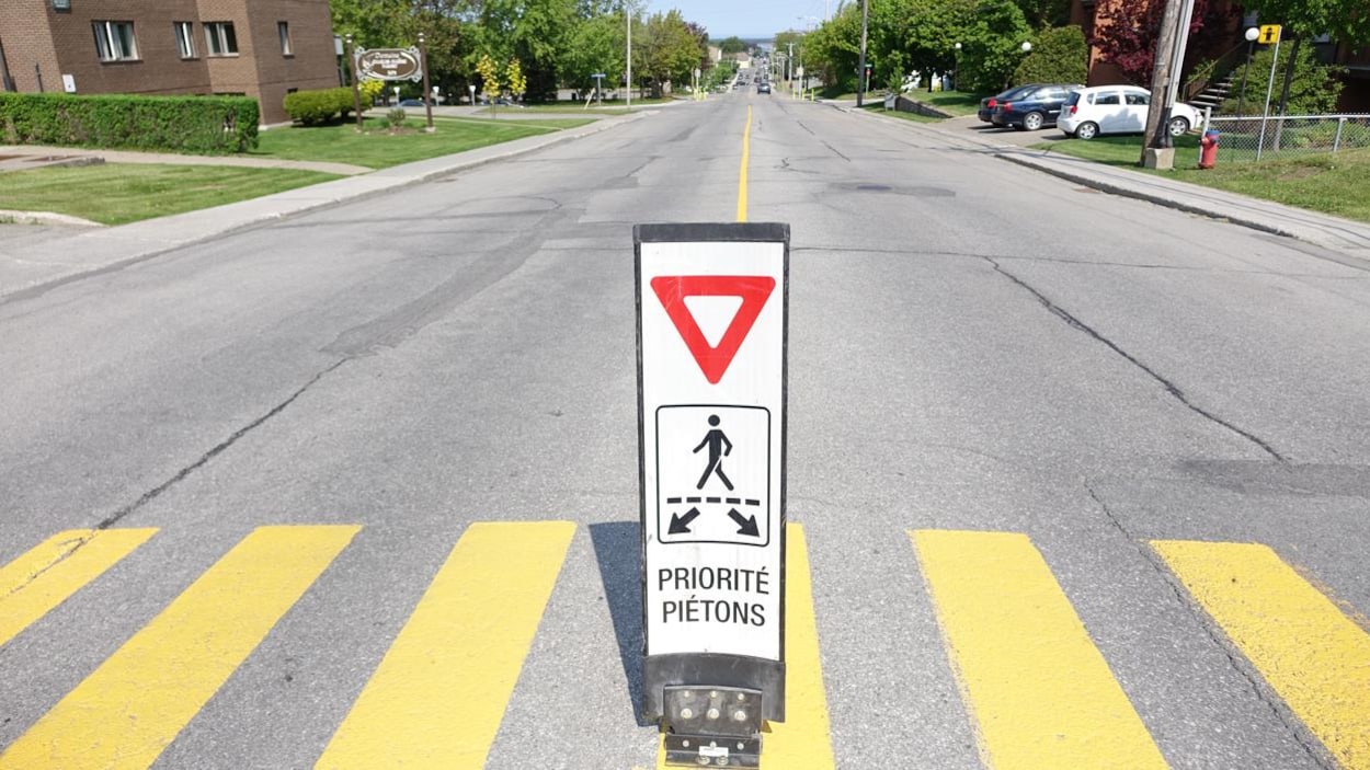 Une traverse piétonnière Une traverse piétonnière