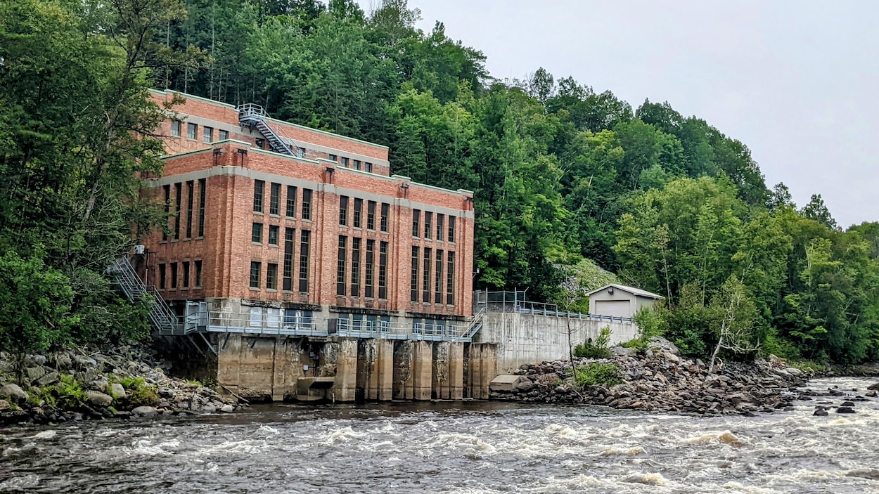 Un pas vers un redémarrage de la centrale de SaintNarcisse RadioCanada