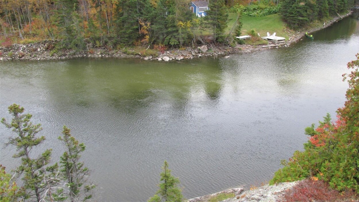 Sédiments dans la rivière Mitis