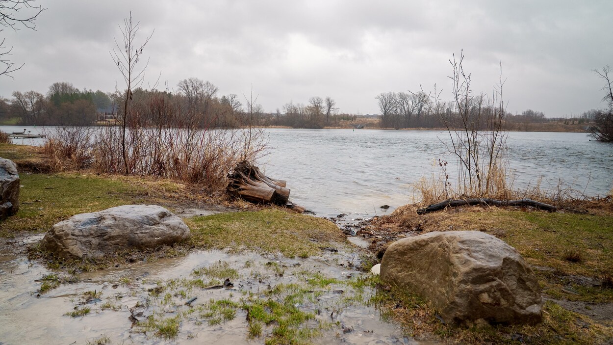 Un risque accru d’inondation le long de la rivière des Outaouais