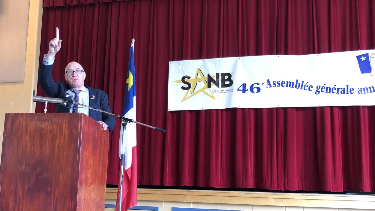 Robert Melanson prend la parole à l'assemblée générale annuelle de la SANB le 15 juin 2019 à Fredericton.