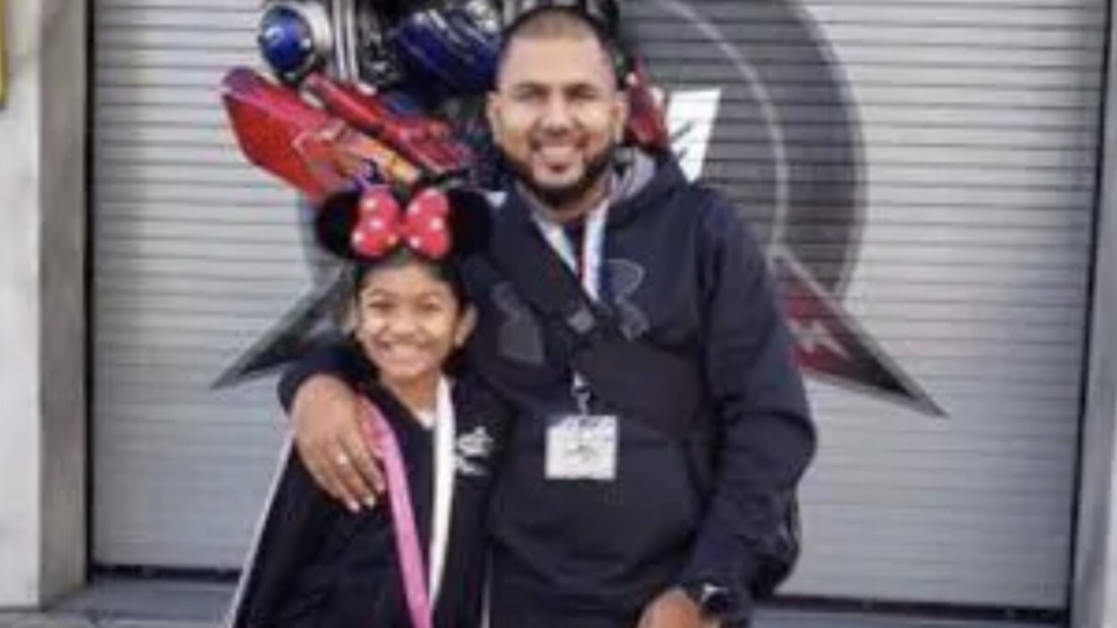 Une jeune fille et son père